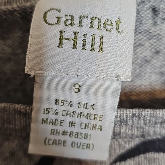 Garnet Hill Cashmere Silk Blend Black Gray Zebra Stripe Pattern Sweater Small - Picture 4 of 6